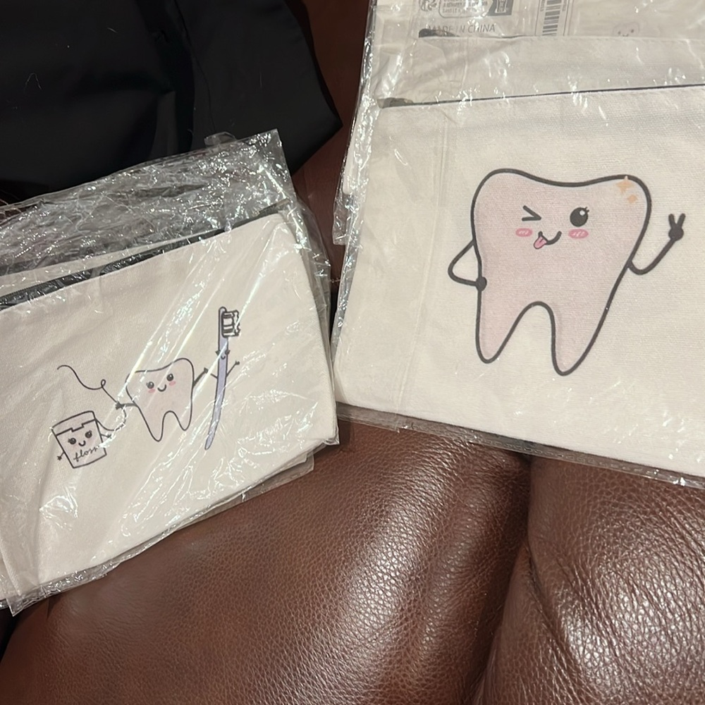 NWT Lot of 15 dental tooth themed canvas bags hygiene dentist